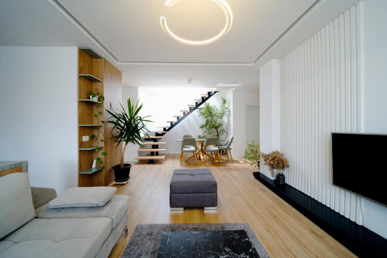 Square Luxury Penthouse Appartamento