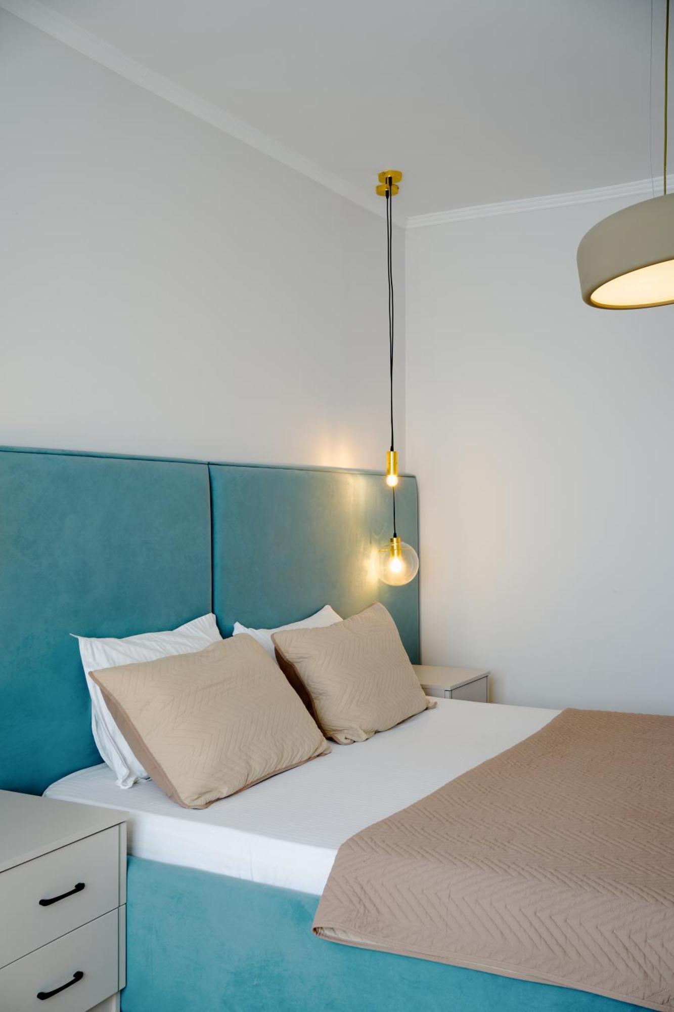 Square Luxury Penthouse Apartament Tirana